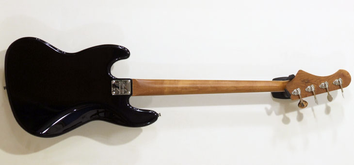 Modern Vintage - MVJ66 Fretless BLK